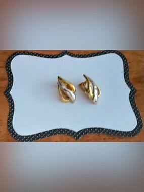 Vintage CLIP-ON Two-Tone Gold and Silver Women’s Earrings